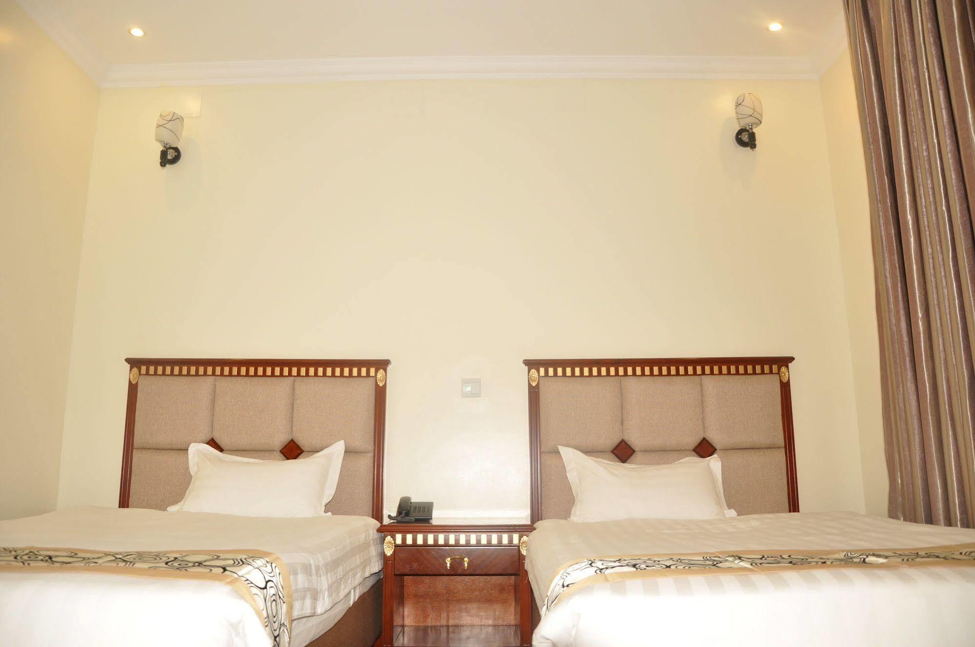 Great Seasons Hotel Kigali Extérieur photo
